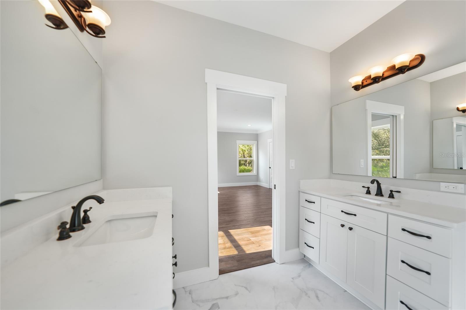 18389 DAKOTA AVE, PORT CHARLOTTE, FL, 33954