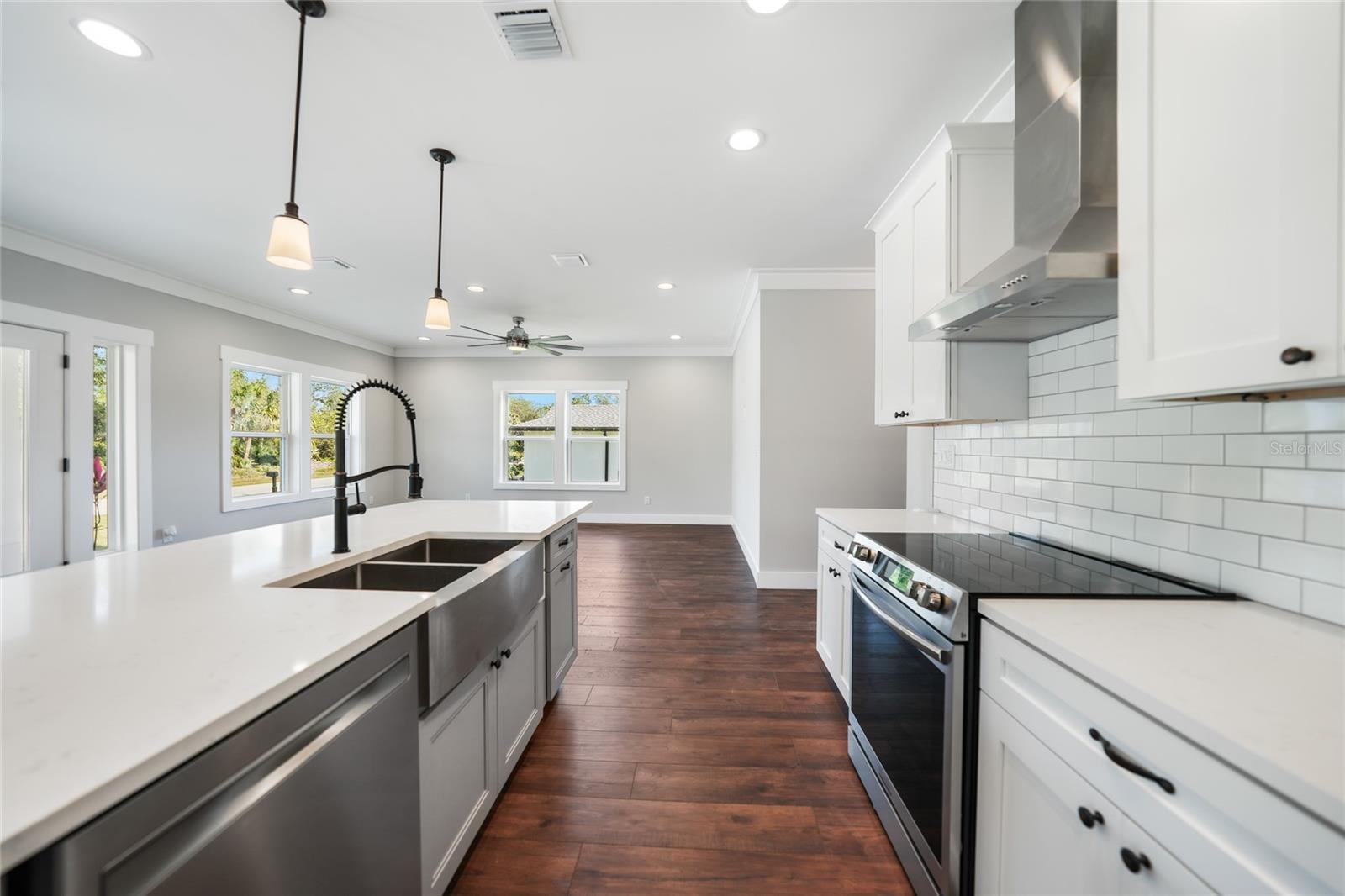 18389 DAKOTA AVE, PORT CHARLOTTE, FL, 33954