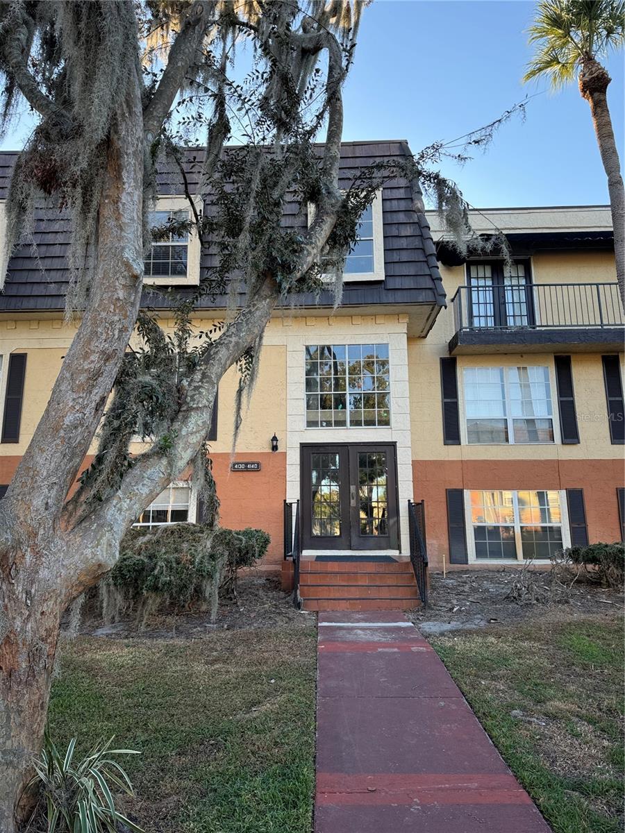 4136 VERSAILLES DR #4136D, ORLANDO, FL, 32808