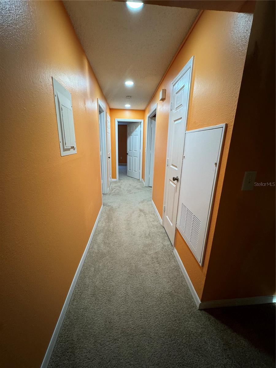 4136 VERSAILLES DR #4136D, ORLANDO, FL, 32808