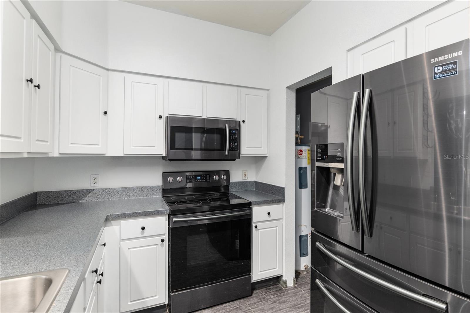 9127 SW 52ND AVE #D201, GAINESVILLE, FL, 32608