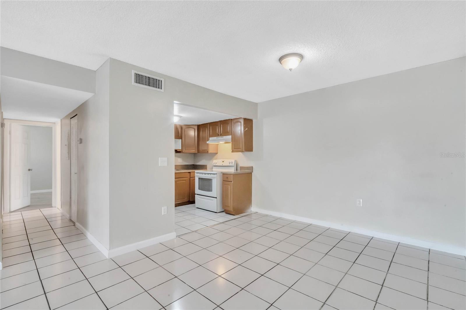 936 LAKE DESTINY RD #A, ALTAMONTE SPRINGS, FL, 32714