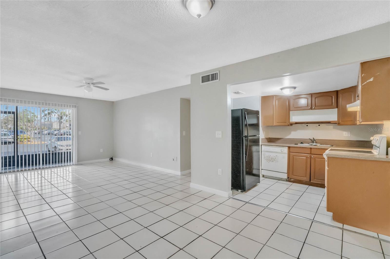 936 LAKE DESTINY RD #A, ALTAMONTE SPRINGS, FL, 32714