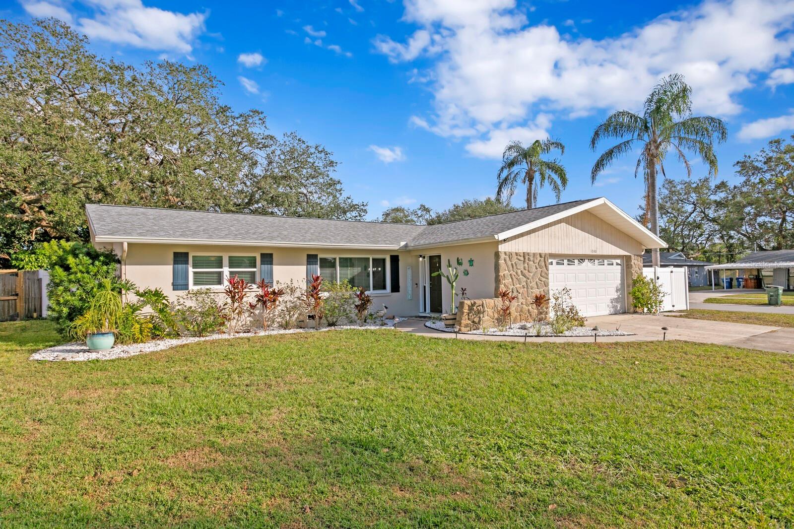 1000 WOODBROOK DR, LARGO, FL, 33770