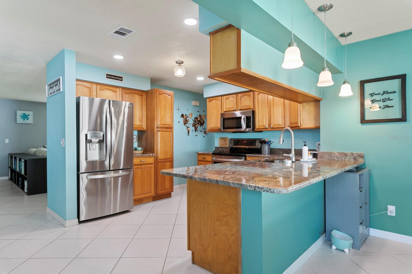 1000 WOODBROOK DR, LARGO, FL, 33770