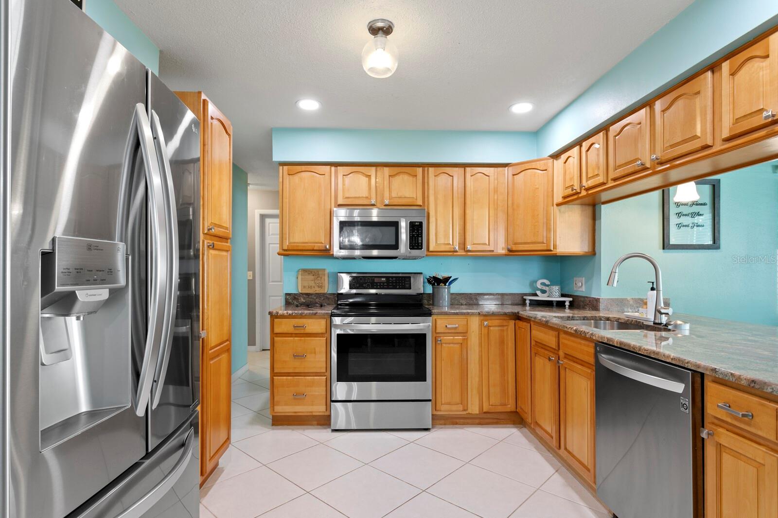 1000 WOODBROOK DR, LARGO, FL, 33770