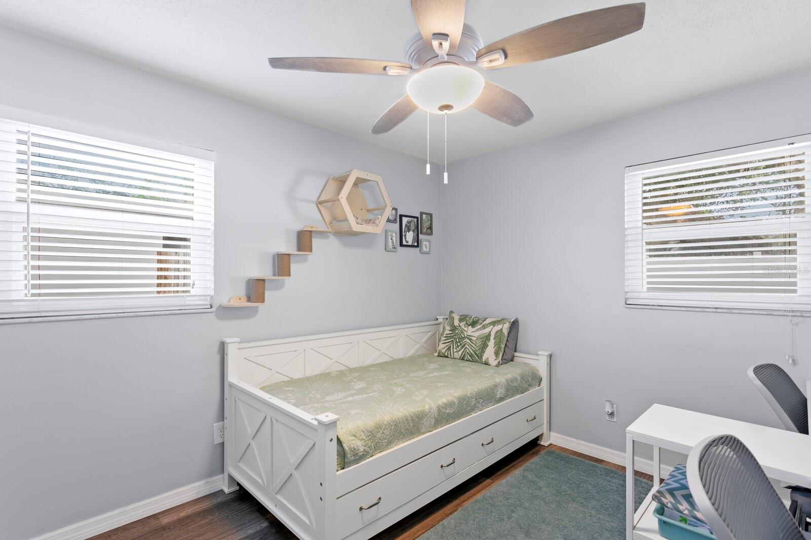 1000 WOODBROOK DR, LARGO, FL, 33770