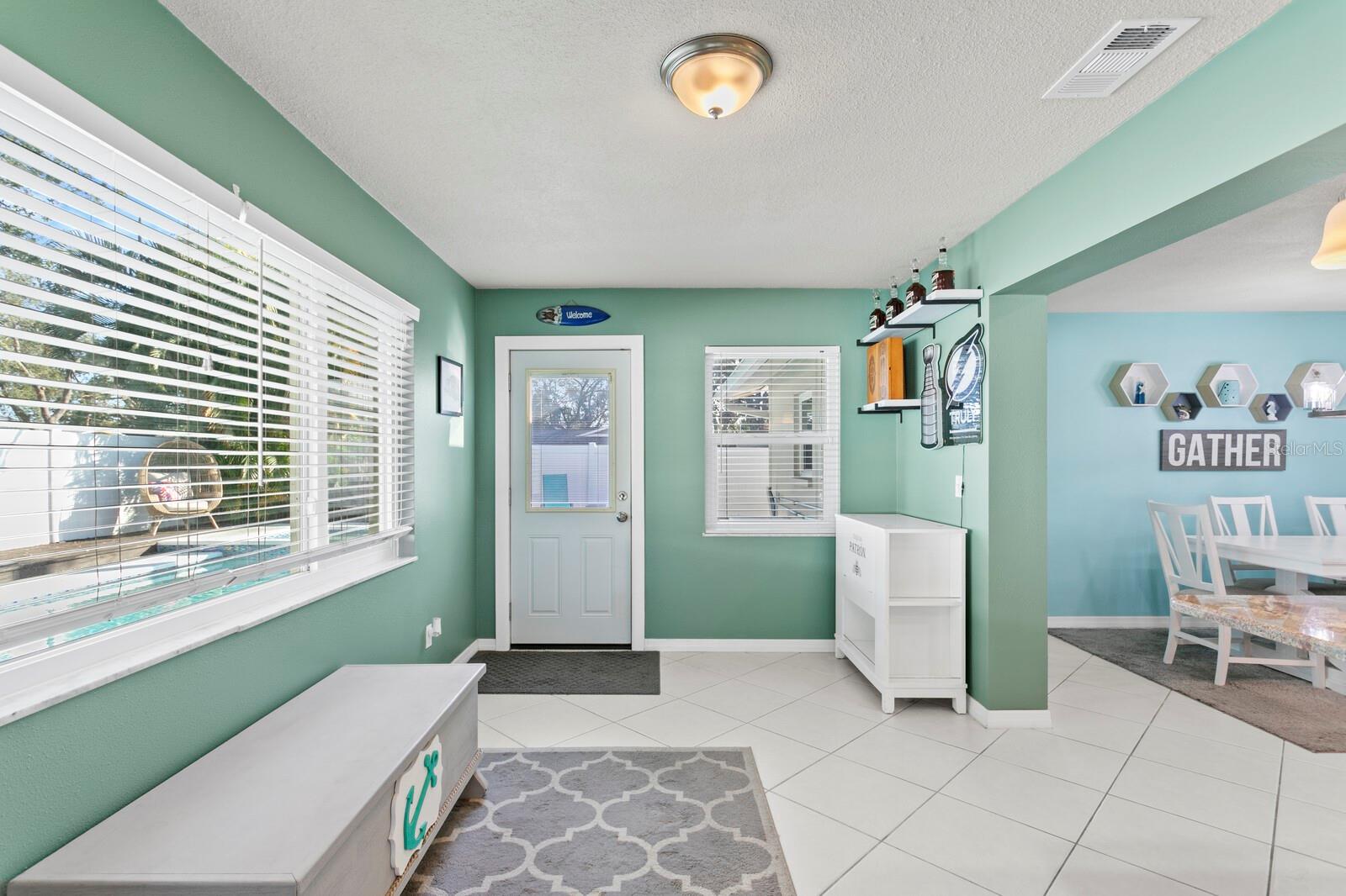 1000 WOODBROOK DR, LARGO, FL, 33770