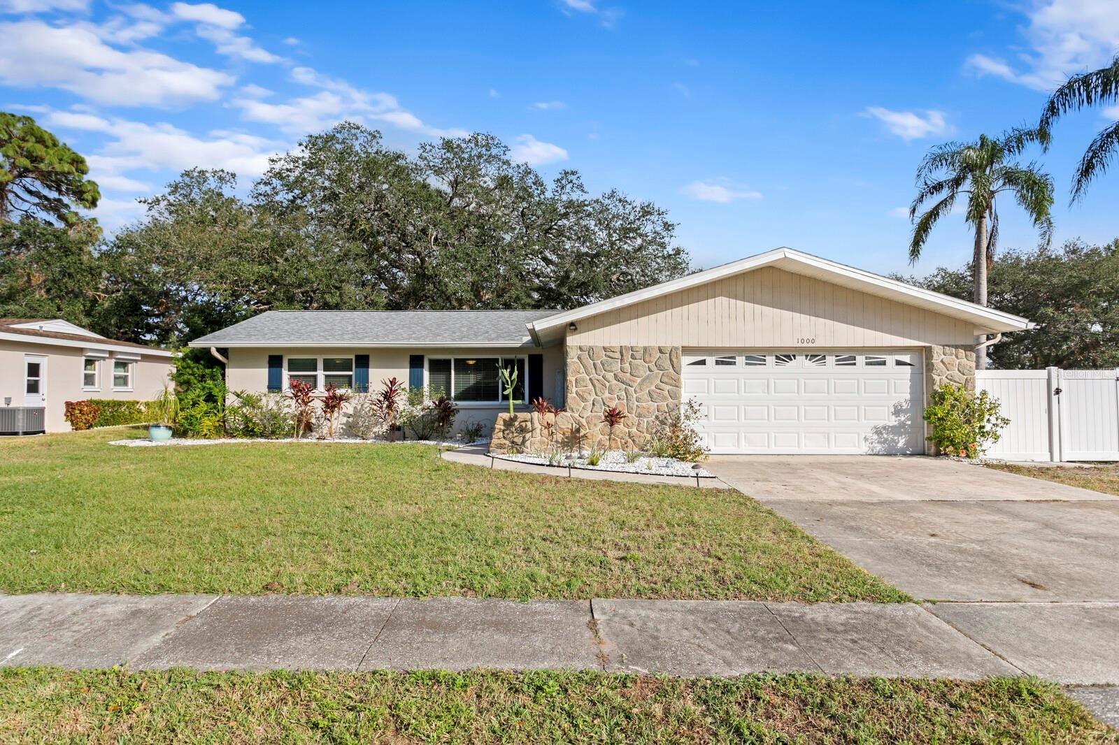 1000 WOODBROOK DR, LARGO, FL, 33770