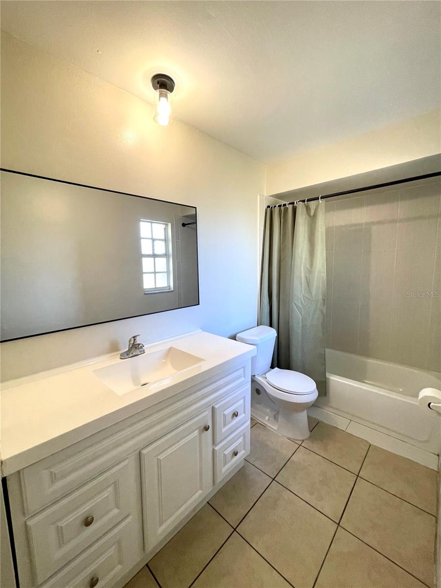 303 61ST AVE E #A, BRADENTON, FL, 34203