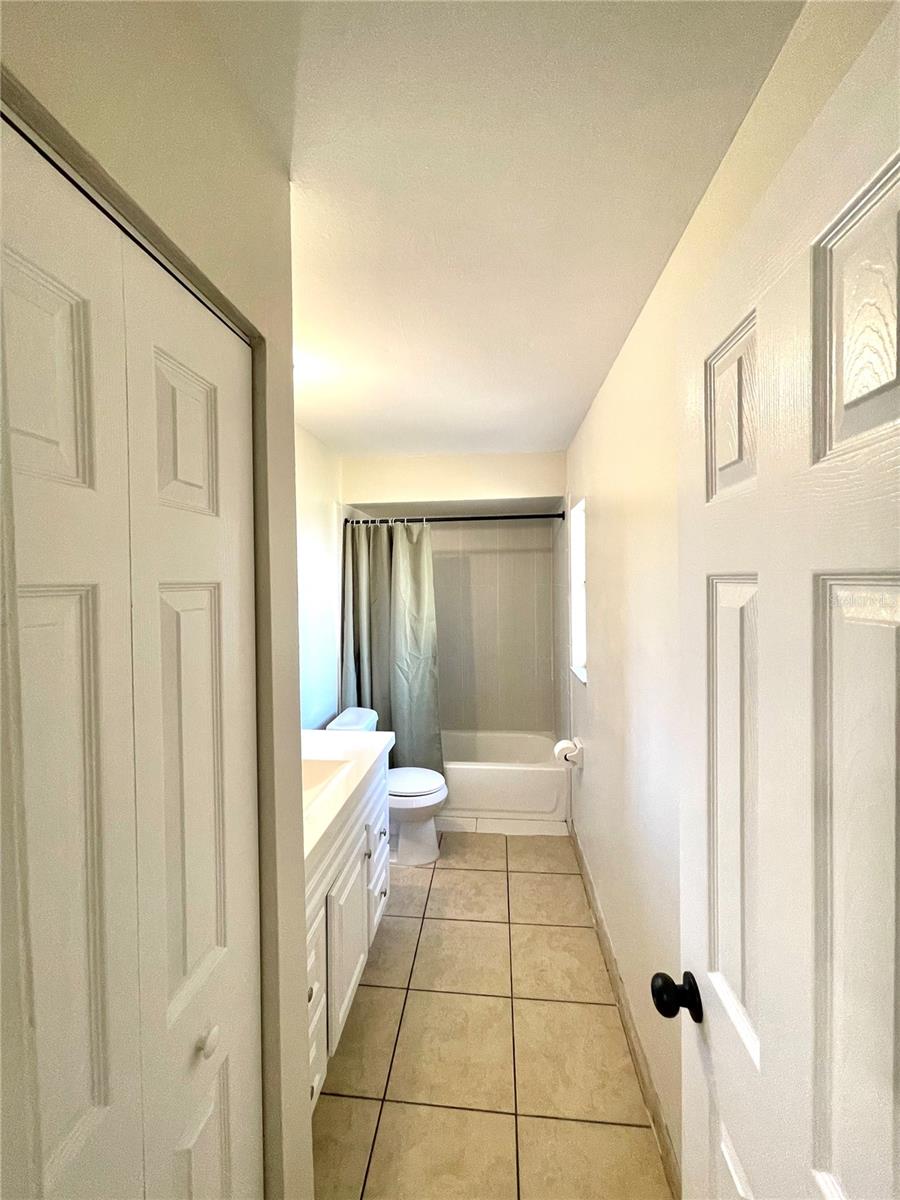 303 61ST AVE E #A, BRADENTON, FL, 34203