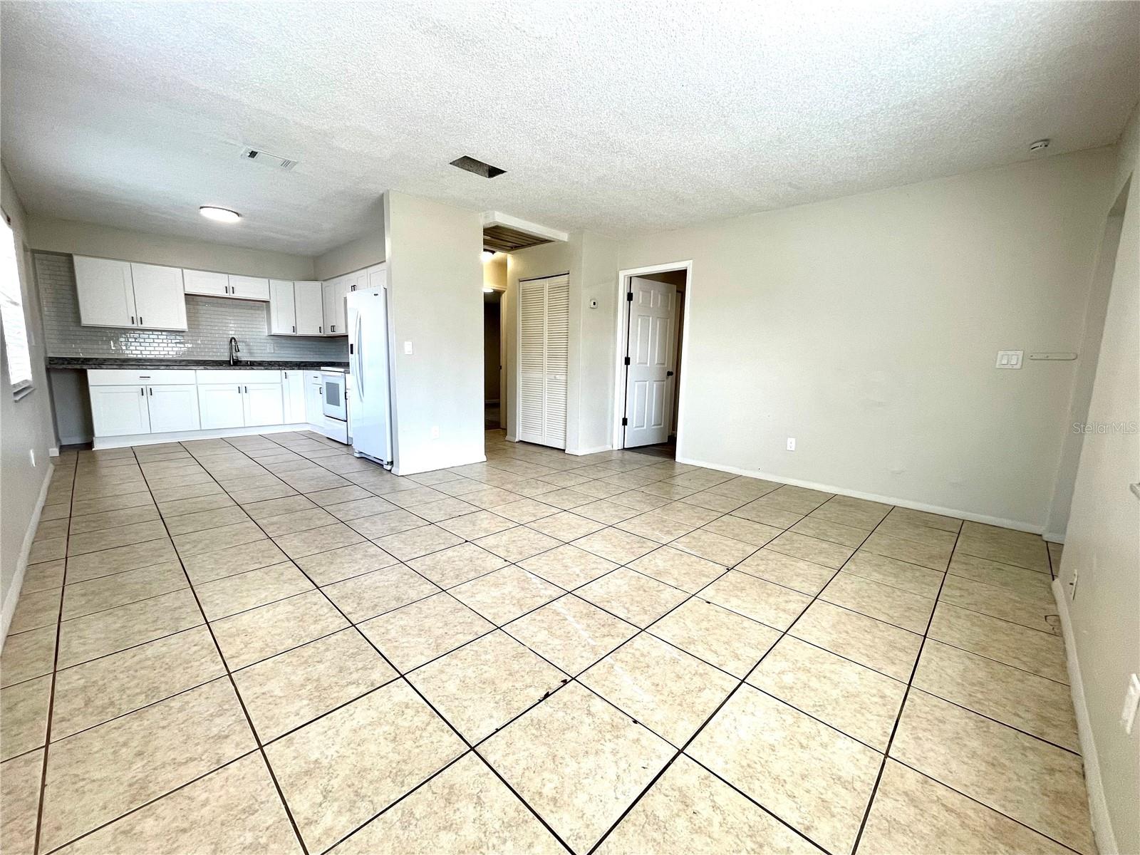 303 61ST AVE E #A, BRADENTON, FL, 34203