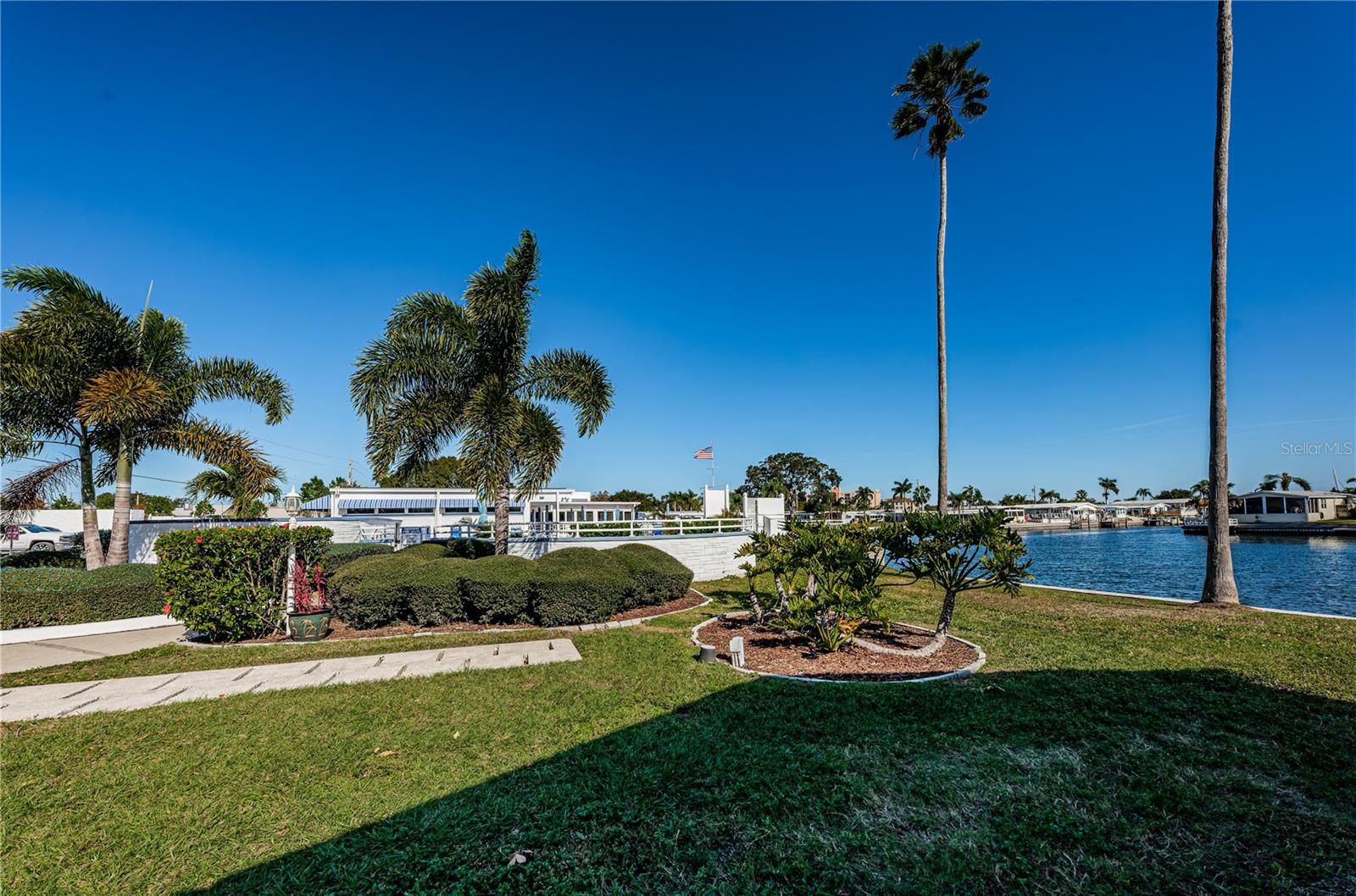 18675 US HIGHWAY 19 N #421, CLEARWATER, FL, 33764
