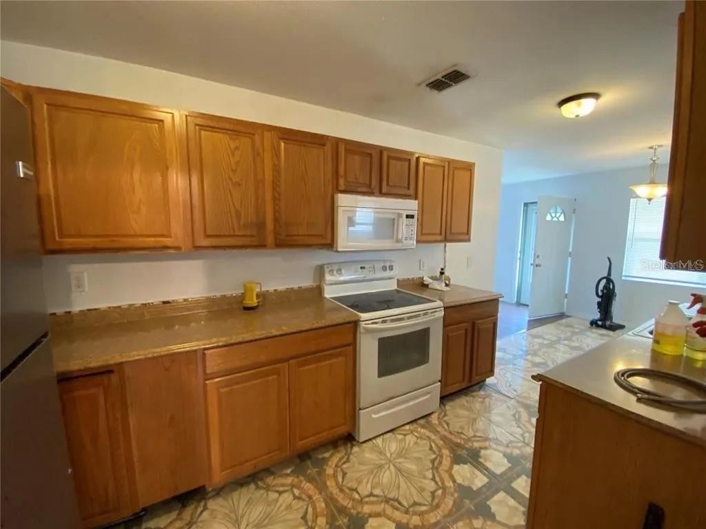 569 E BROOME ST, CLERMONT, FL, 34711