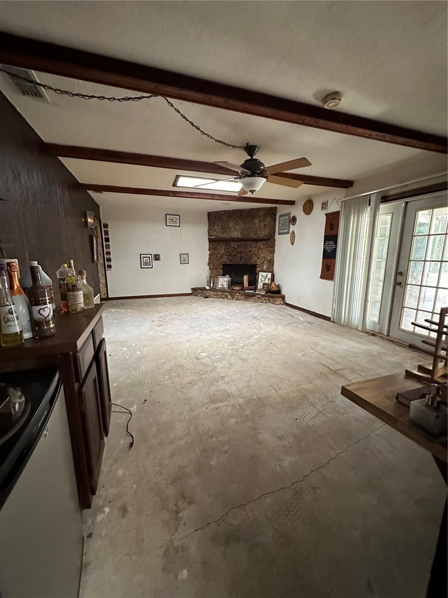 131 LAKE CHARLES RD #23, DELAND, FL, 32724