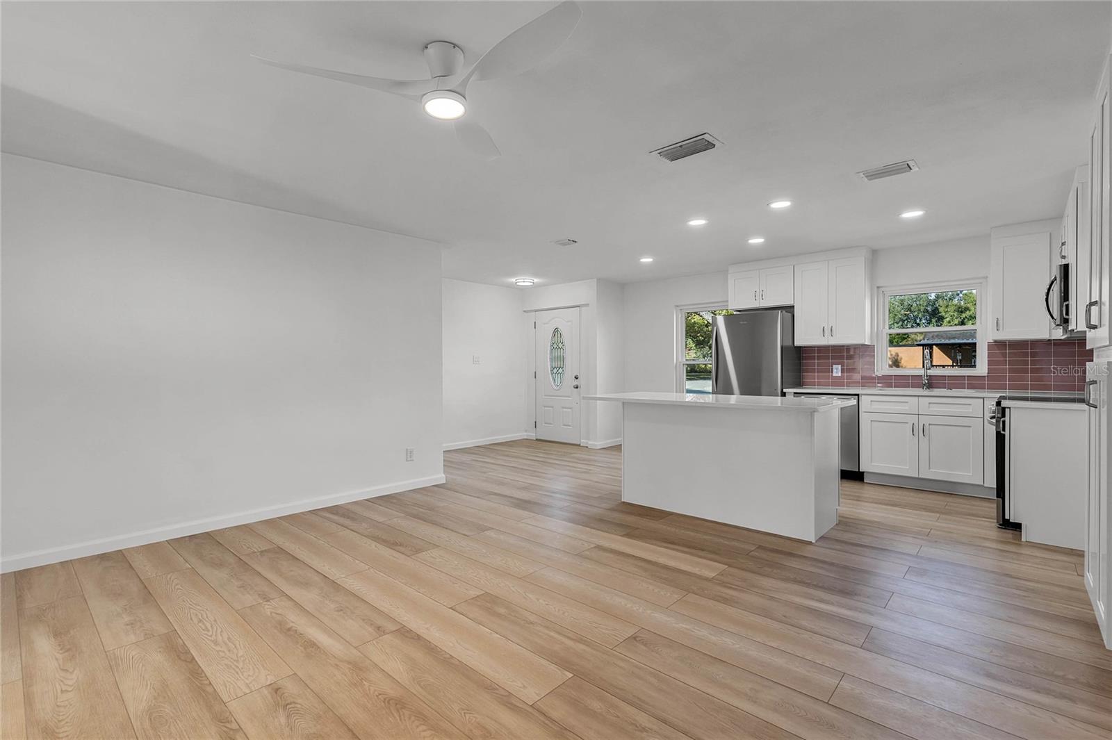 201 N EDGEMON AVE, WINTER SPRINGS, FL, 32708