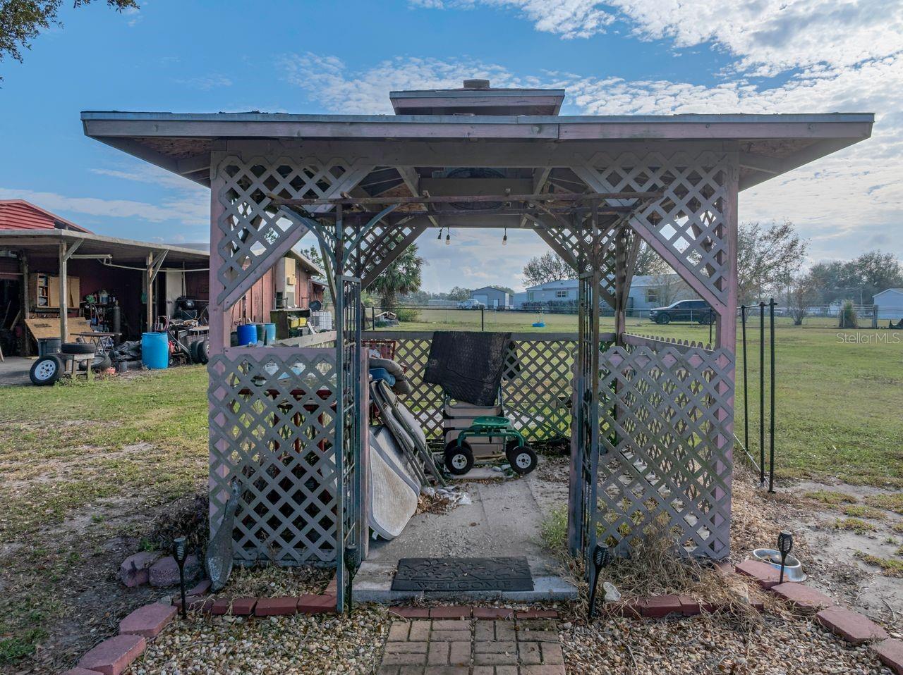 11404 LITHIA PINECREST RD, LITHIA, FL, 33547