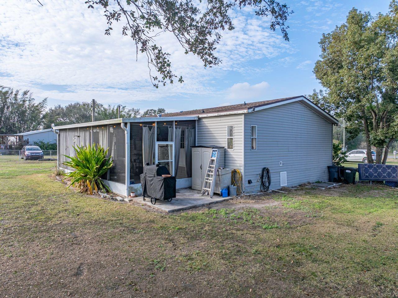11404 LITHIA PINECREST RD, LITHIA, FL, 33547
