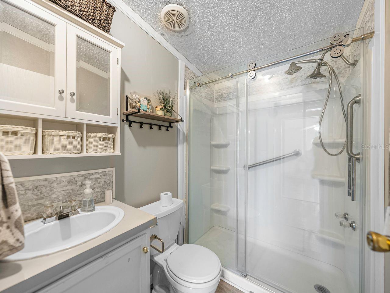 11404 LITHIA PINECREST RD, LITHIA, FL, 33547