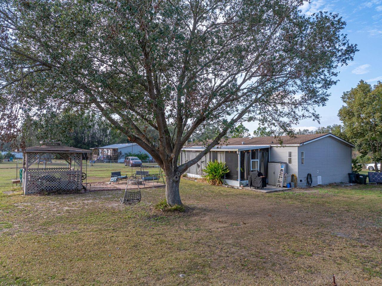 11404 LITHIA PINECREST RD, LITHIA, FL, 33547