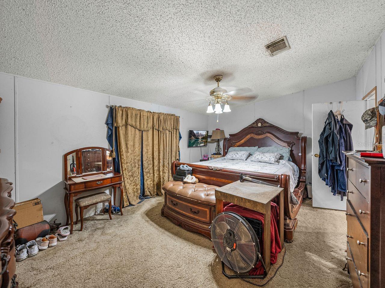 11404 LITHIA PINECREST RD, LITHIA, FL, 33547