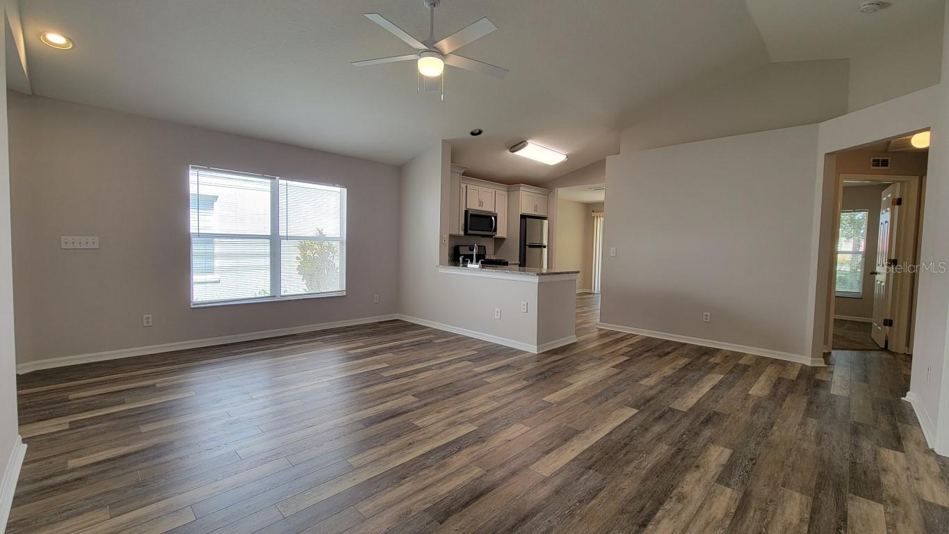 7423 OXFORD GARDEN CIR, APOLLO BEACH, FL, 33572