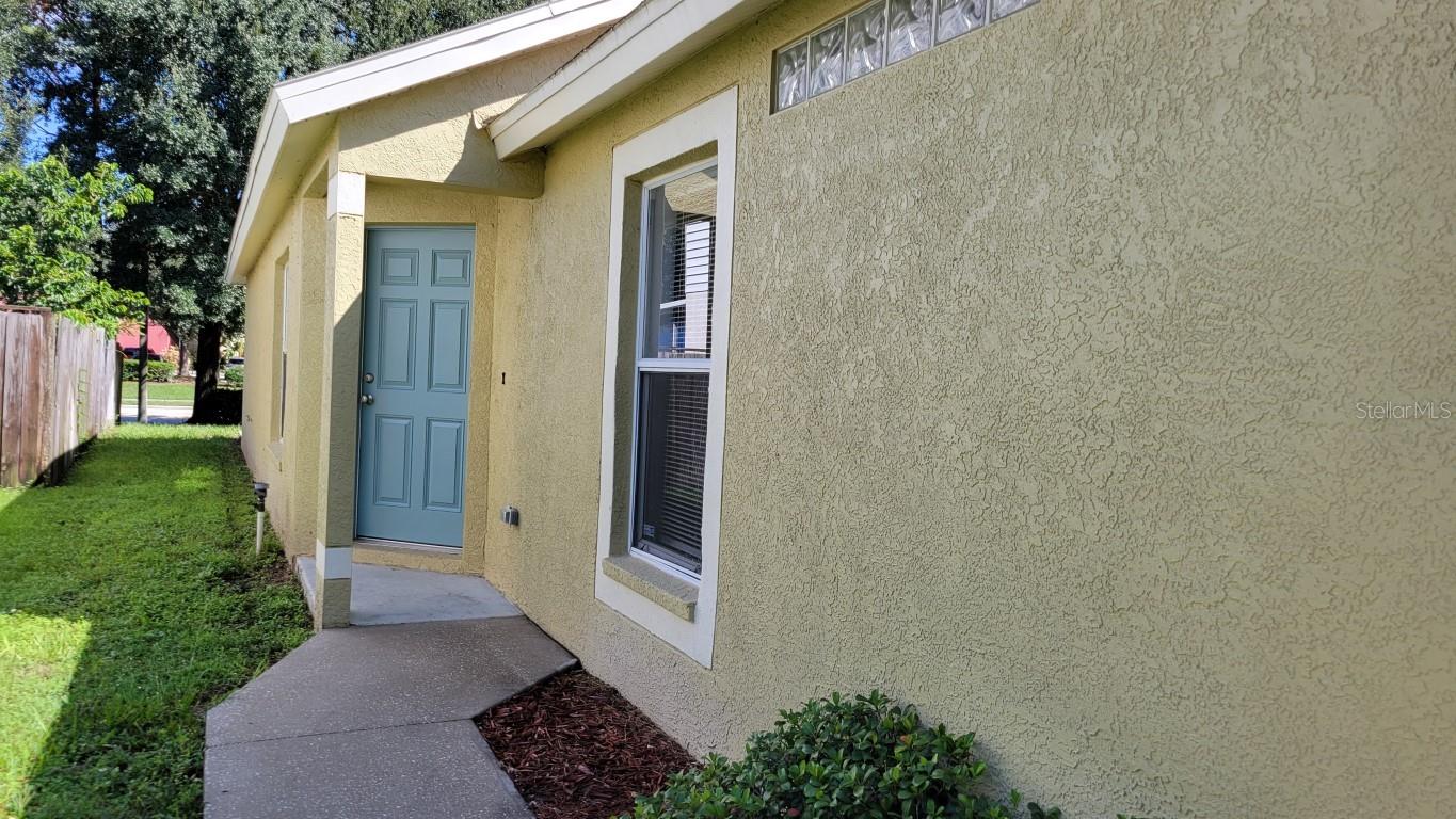 7423 OXFORD GARDEN CIR, APOLLO BEACH, FL, 33572