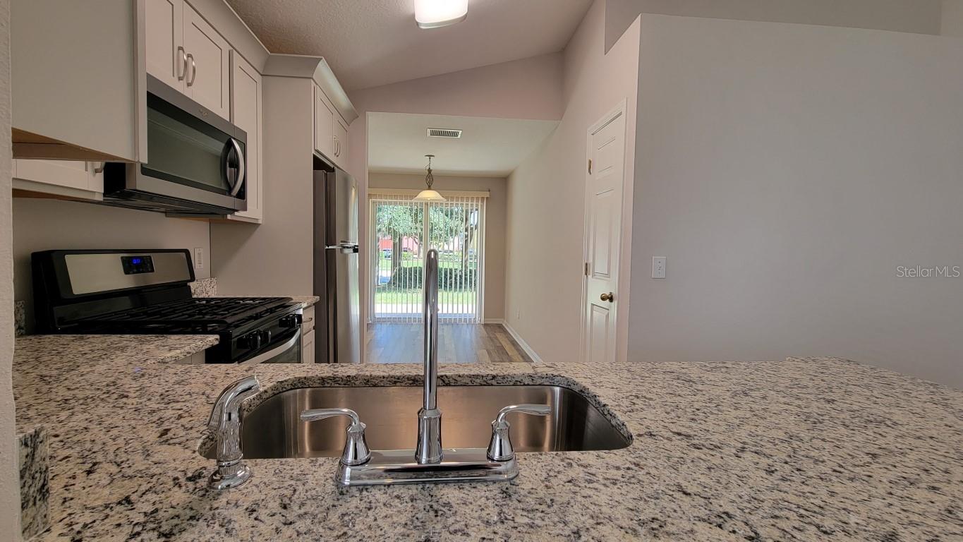 7423 OXFORD GARDEN CIR, APOLLO BEACH, FL, 33572