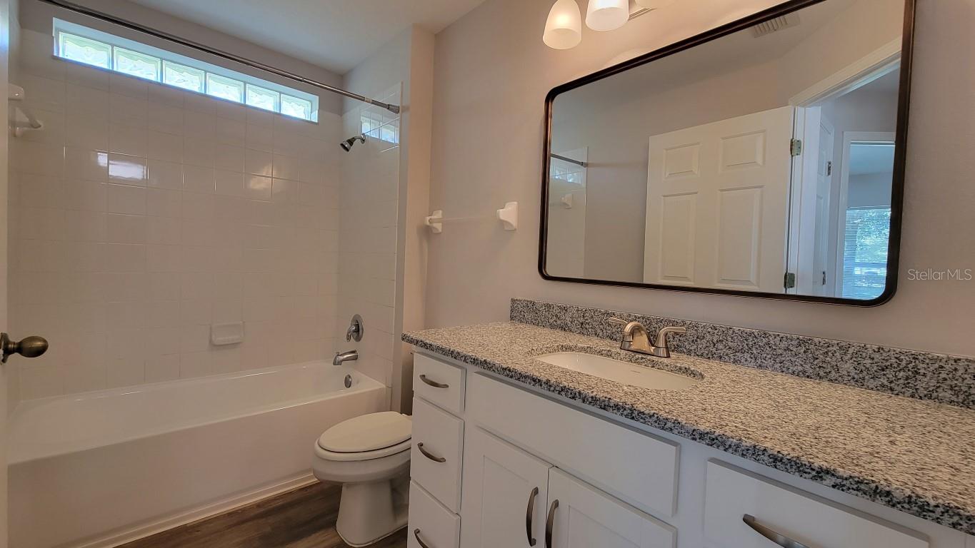 7423 OXFORD GARDEN CIR, APOLLO BEACH, FL, 33572