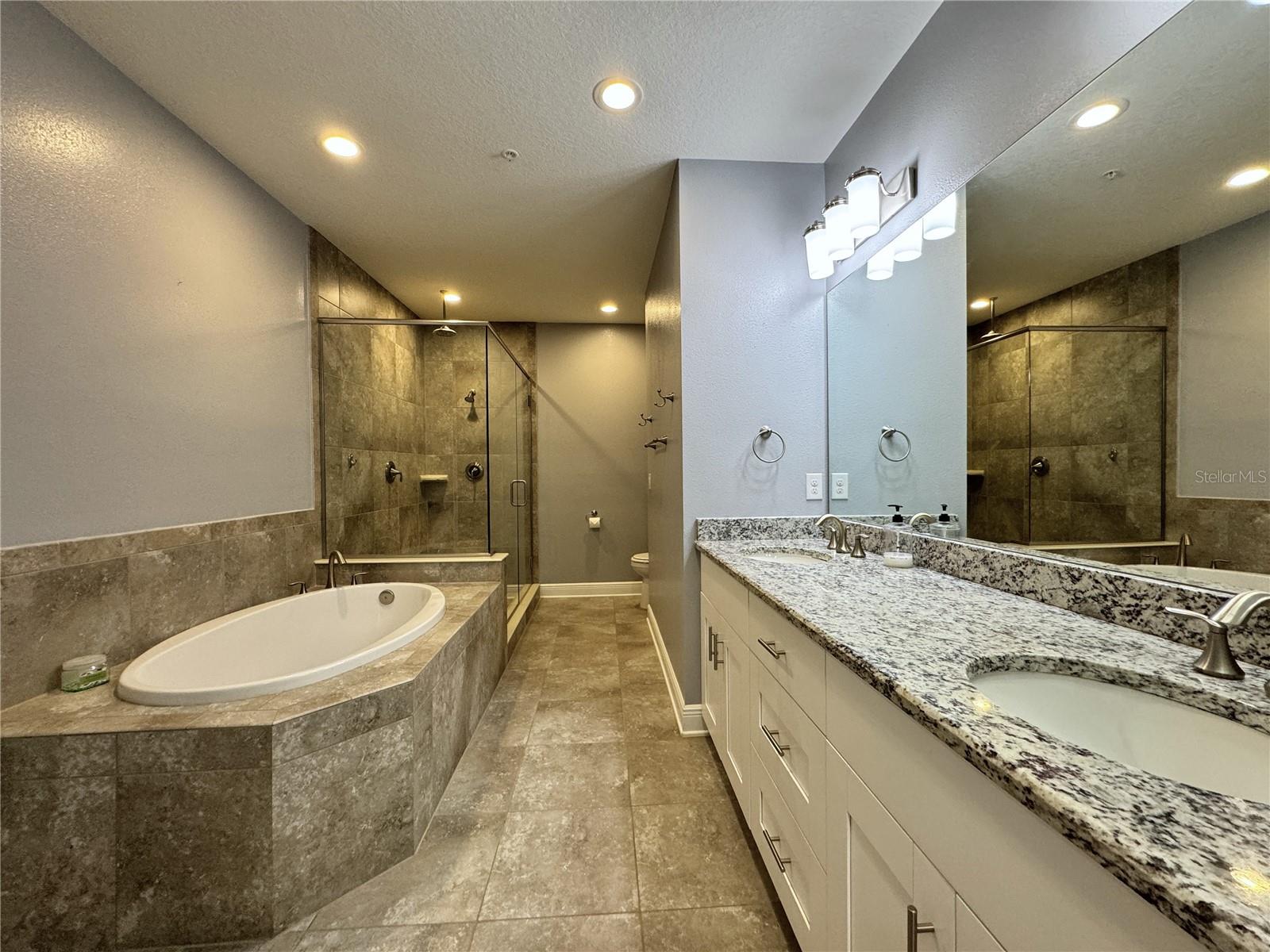 3404 79TH STREET CIR W #203, BRADENTON, FL, 34209