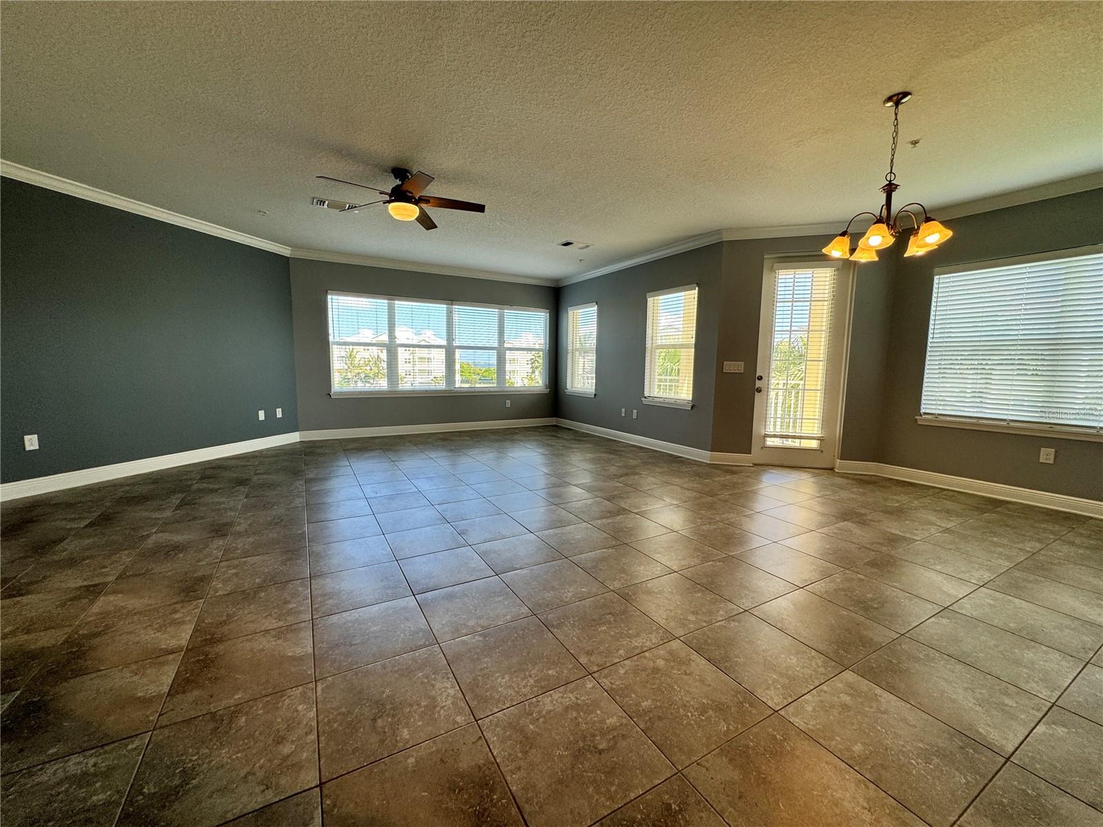 3404 79TH STREET CIR W #203, BRADENTON, FL, 34209