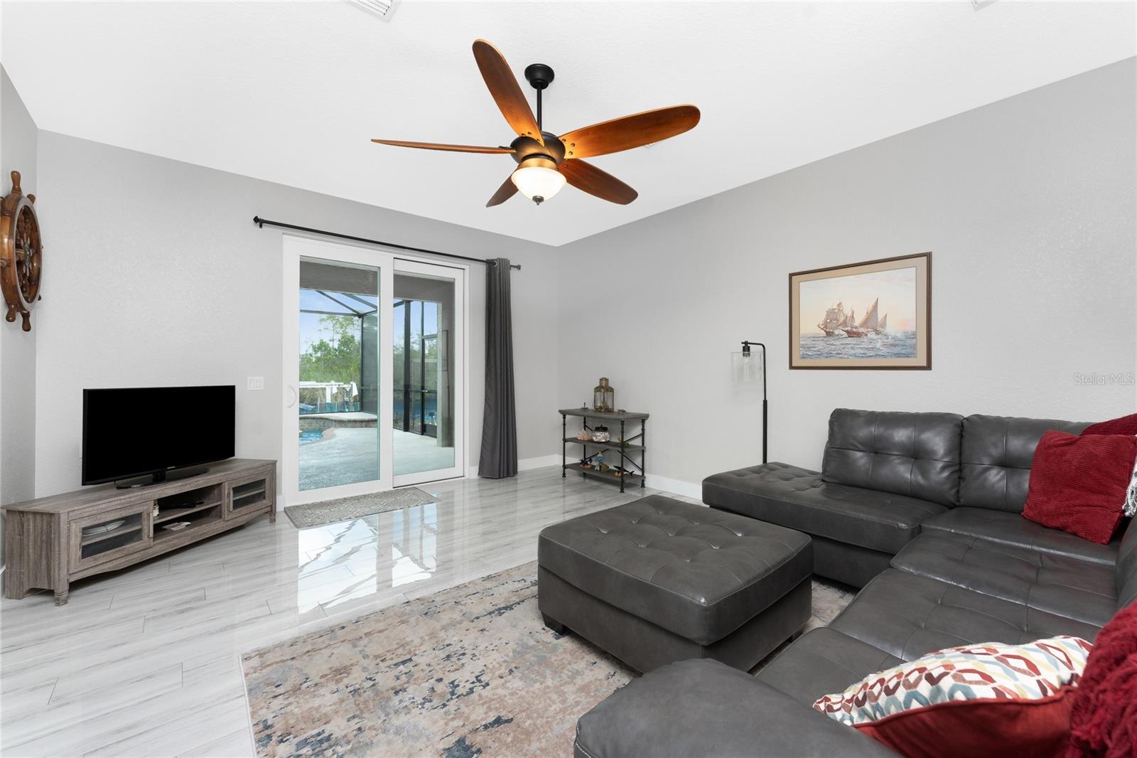 15064 HENNIPEN CIR, PORT CHARLOTTE, FL, 33981