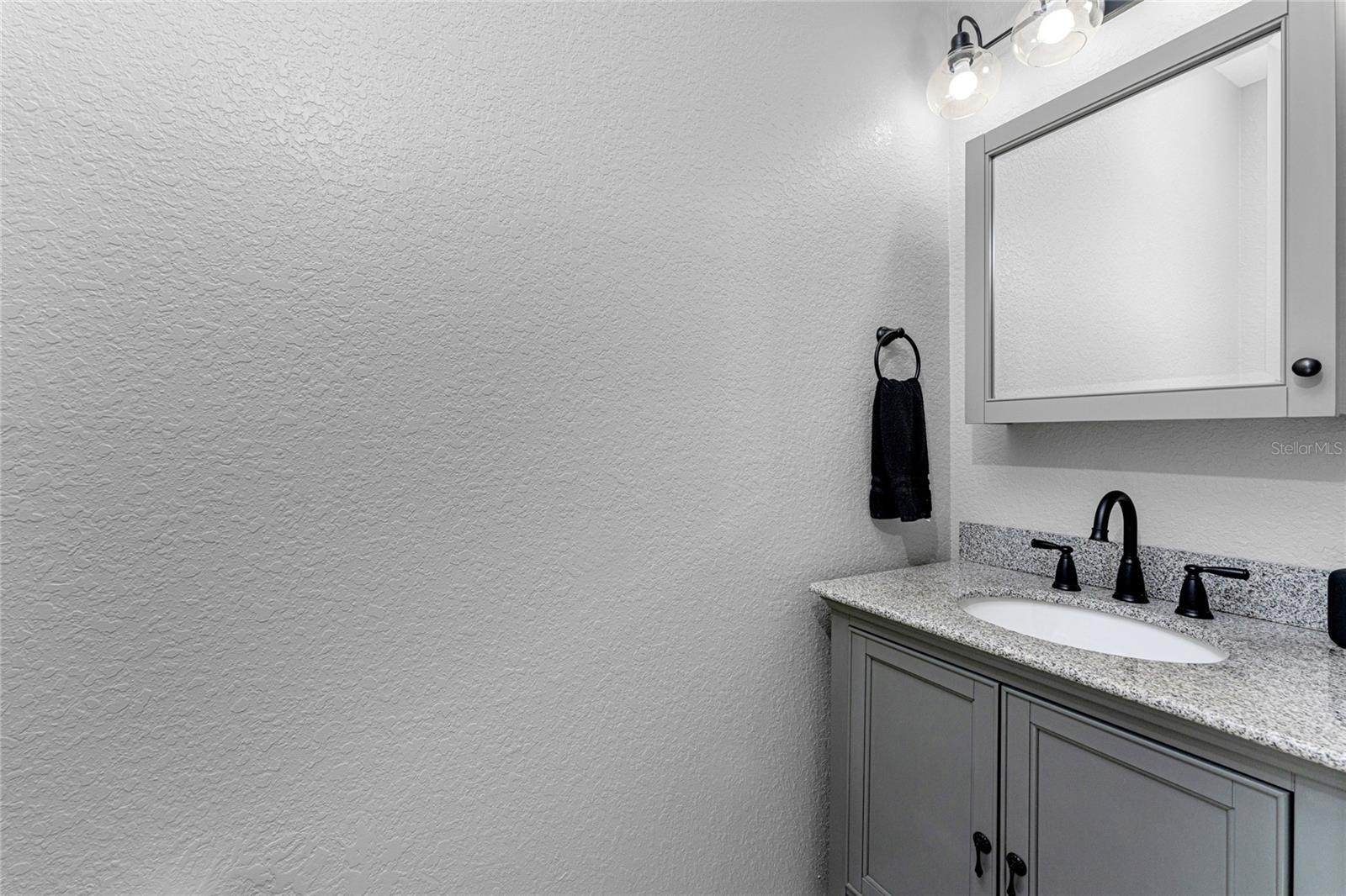 15064 HENNIPEN CIR, PORT CHARLOTTE, FL, 33981
