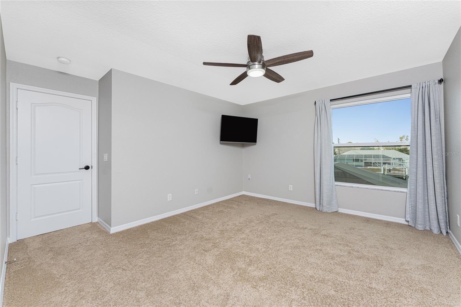 15064 HENNIPEN CIR, PORT CHARLOTTE, FL, 33981