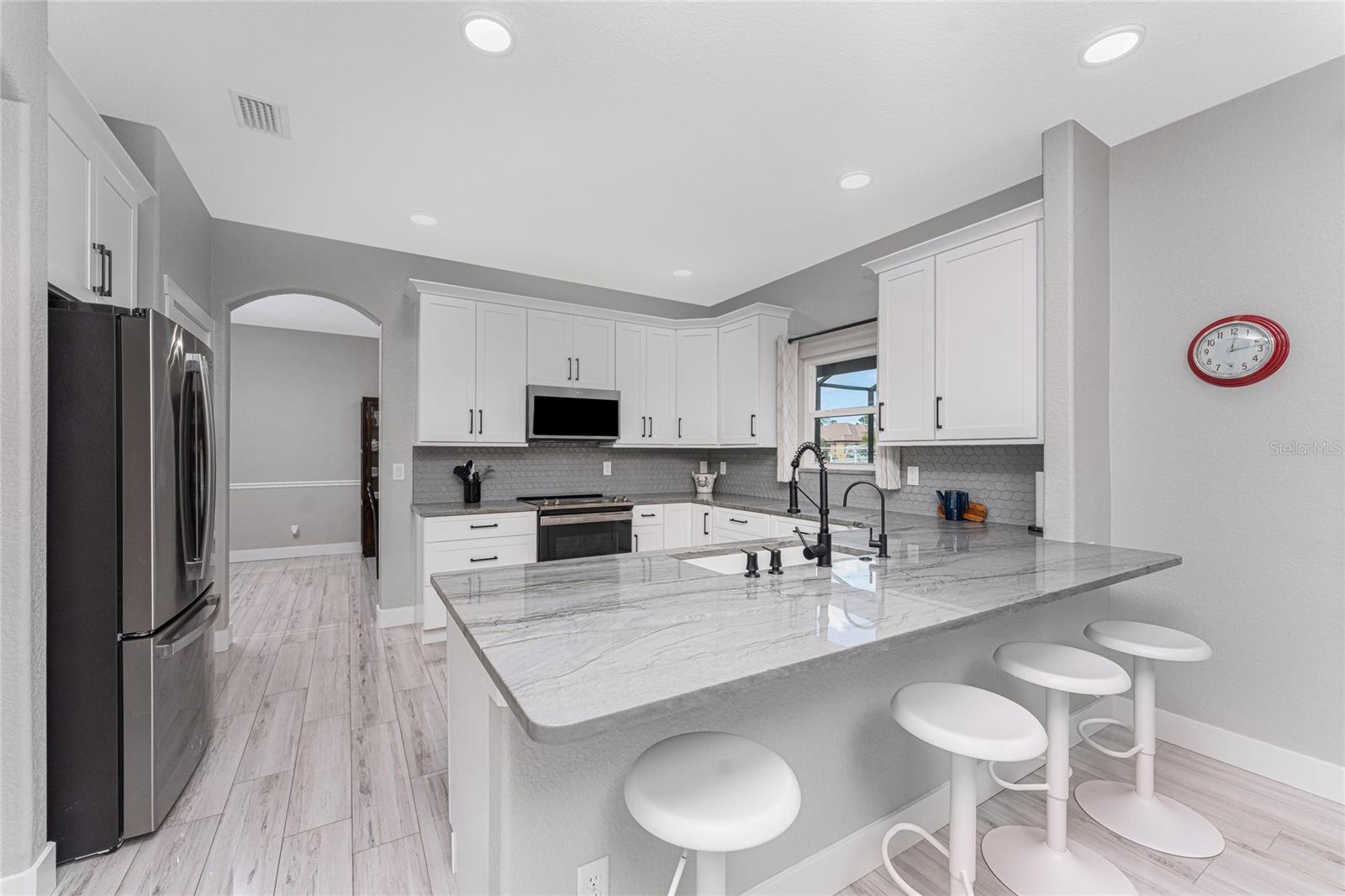 15064 HENNIPEN CIR, PORT CHARLOTTE, FL, 33981