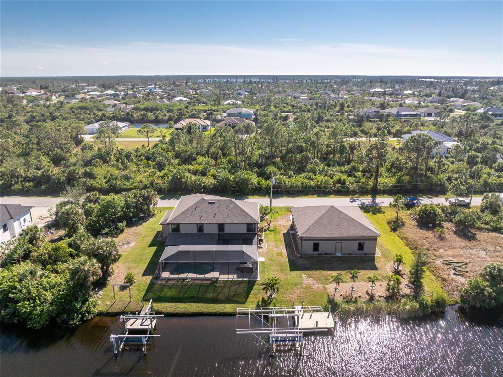 15064 HENNIPEN CIR, PORT CHARLOTTE, FL, 33981