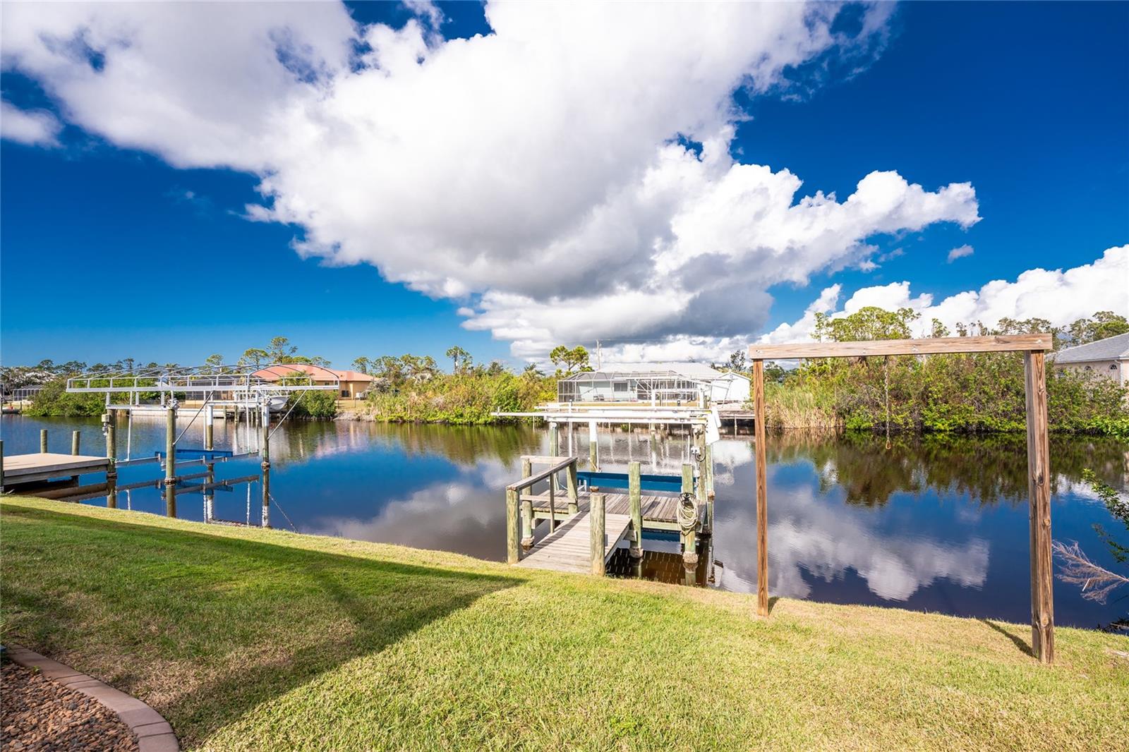 15064 HENNIPEN CIR, PORT CHARLOTTE, FL, 33981