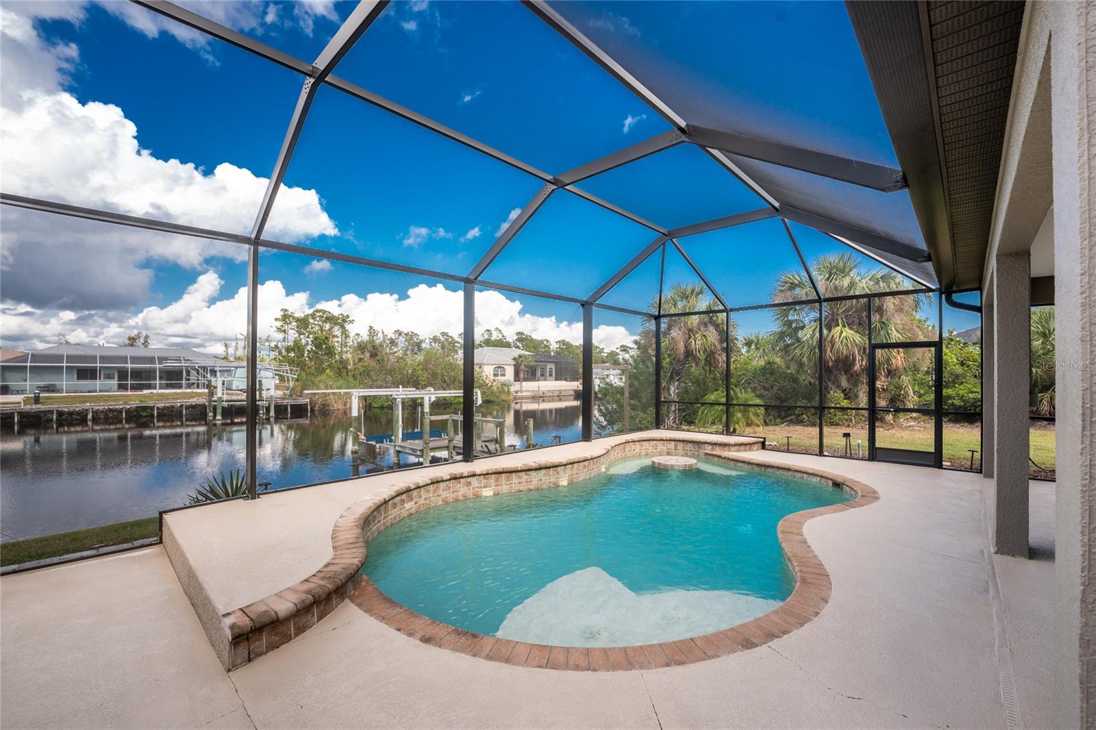 15064 HENNIPEN CIR, PORT CHARLOTTE, FL, 33981