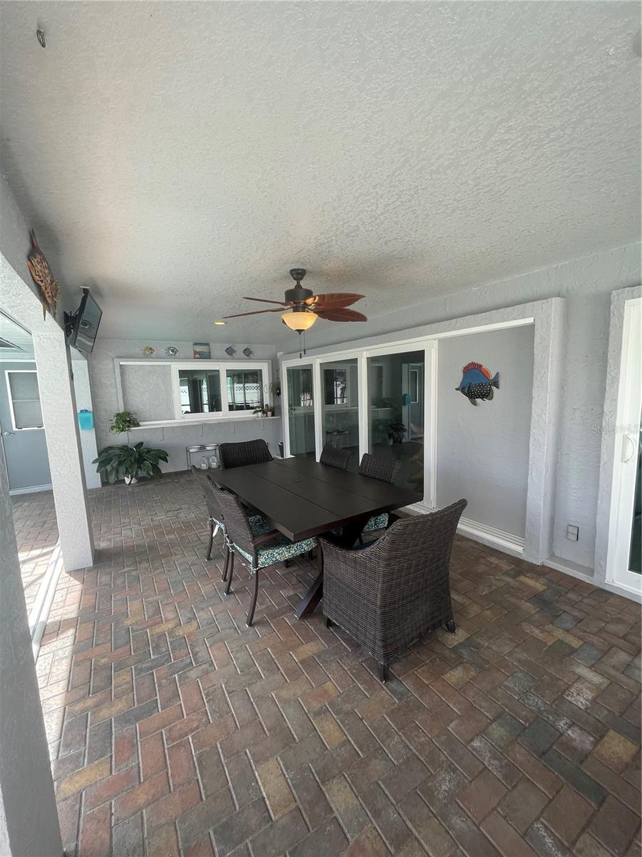 302 STRASBURG DR, PORT CHARLOTTE, FL, 33954