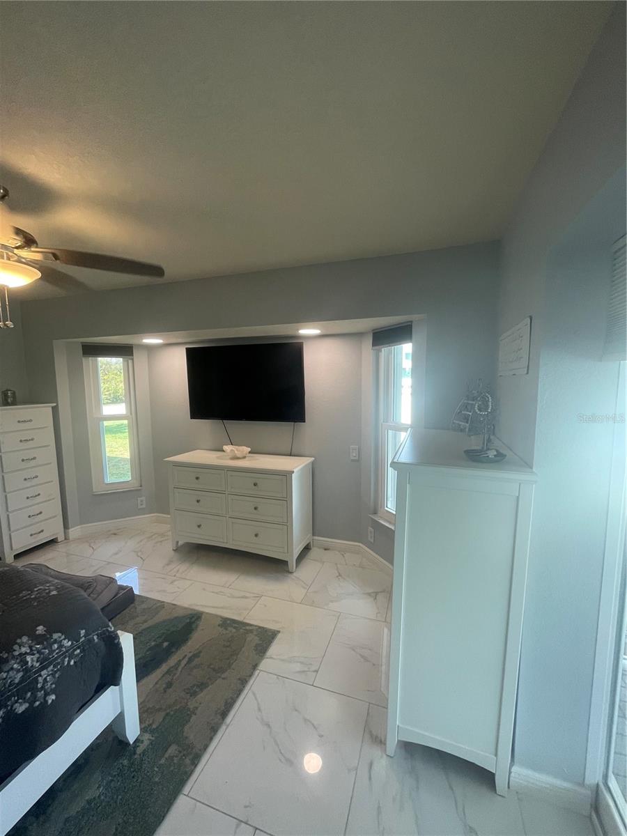 302 STRASBURG DR, PORT CHARLOTTE, FL, 33954