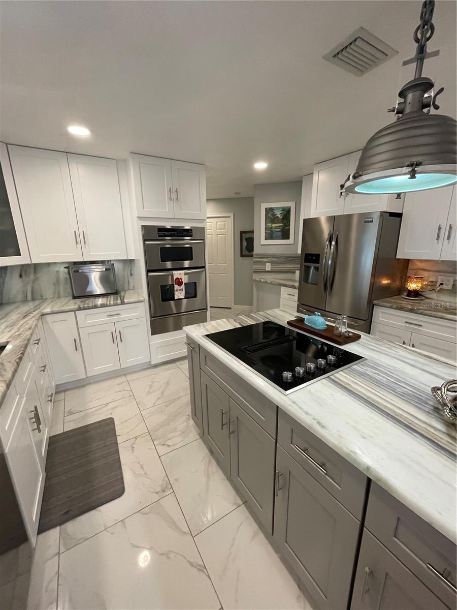 302 STRASBURG DR, PORT CHARLOTTE, FL, 33954