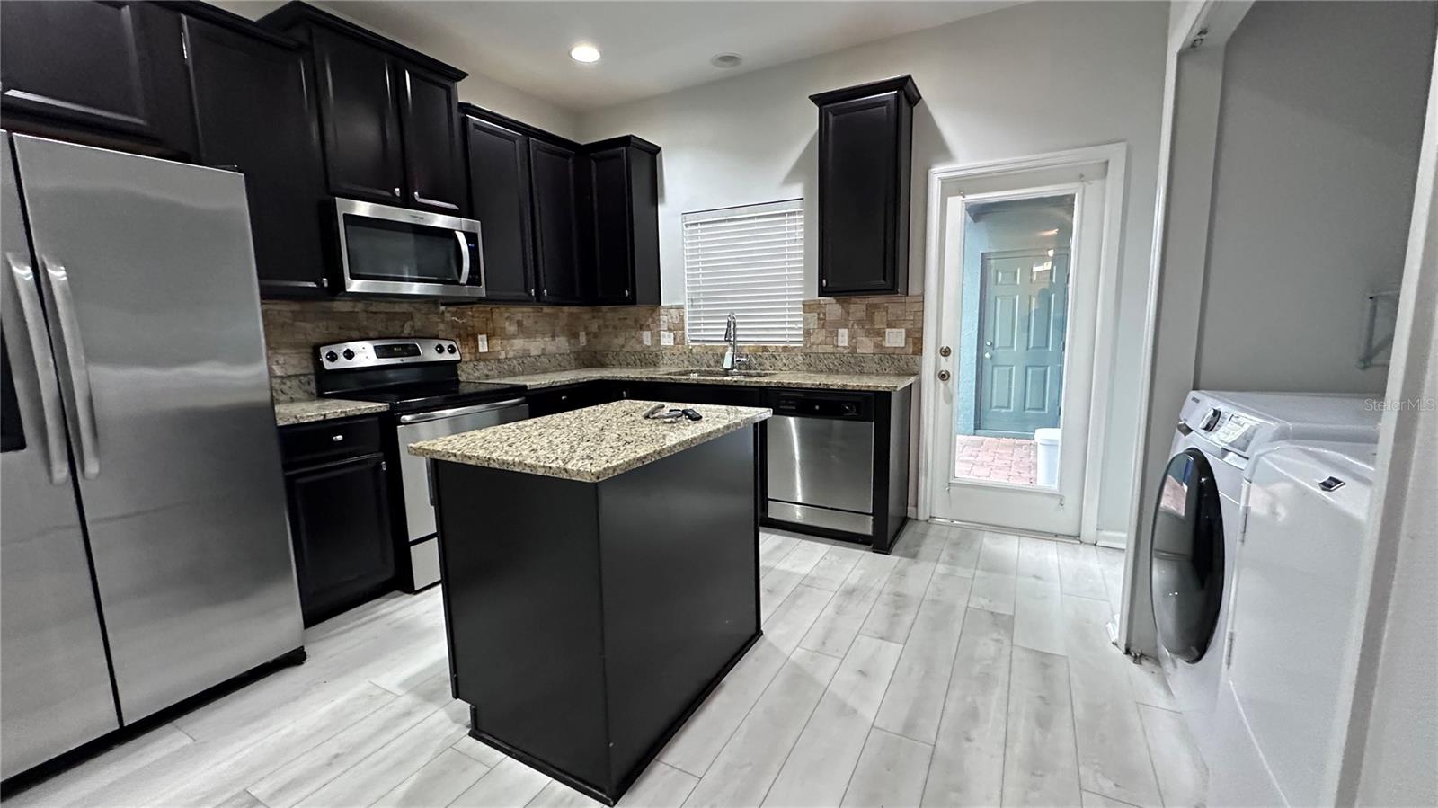 552 JUNIPER SPRINGS DR, GROVELAND, FL, 34736