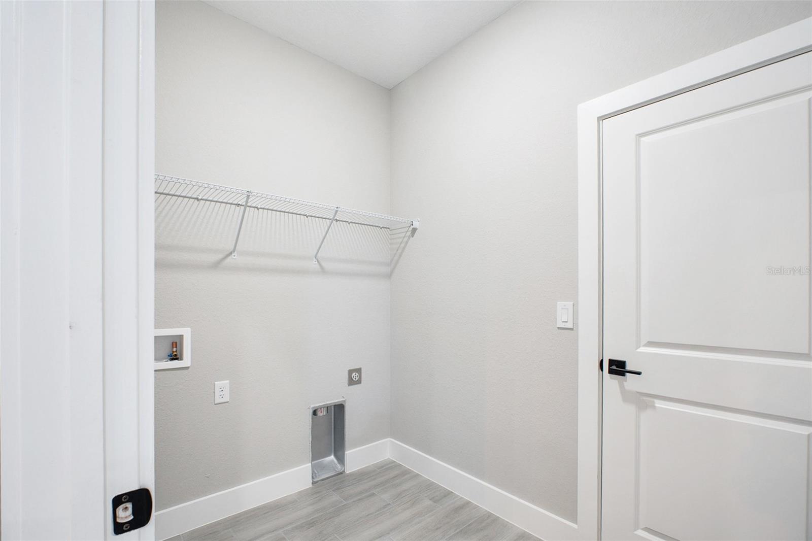24510 KINGSWAY CIR, PUNTA GORDA, FL, 33983