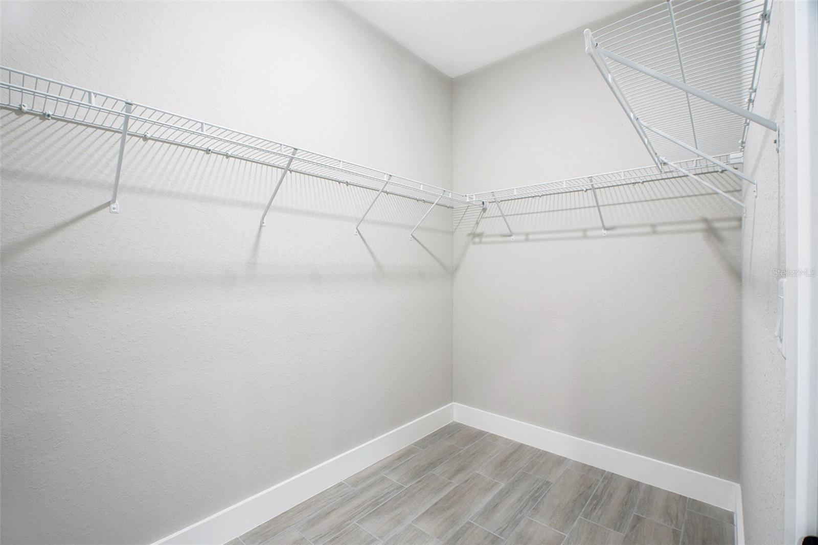 24510 KINGSWAY CIR, PUNTA GORDA, FL, 33983