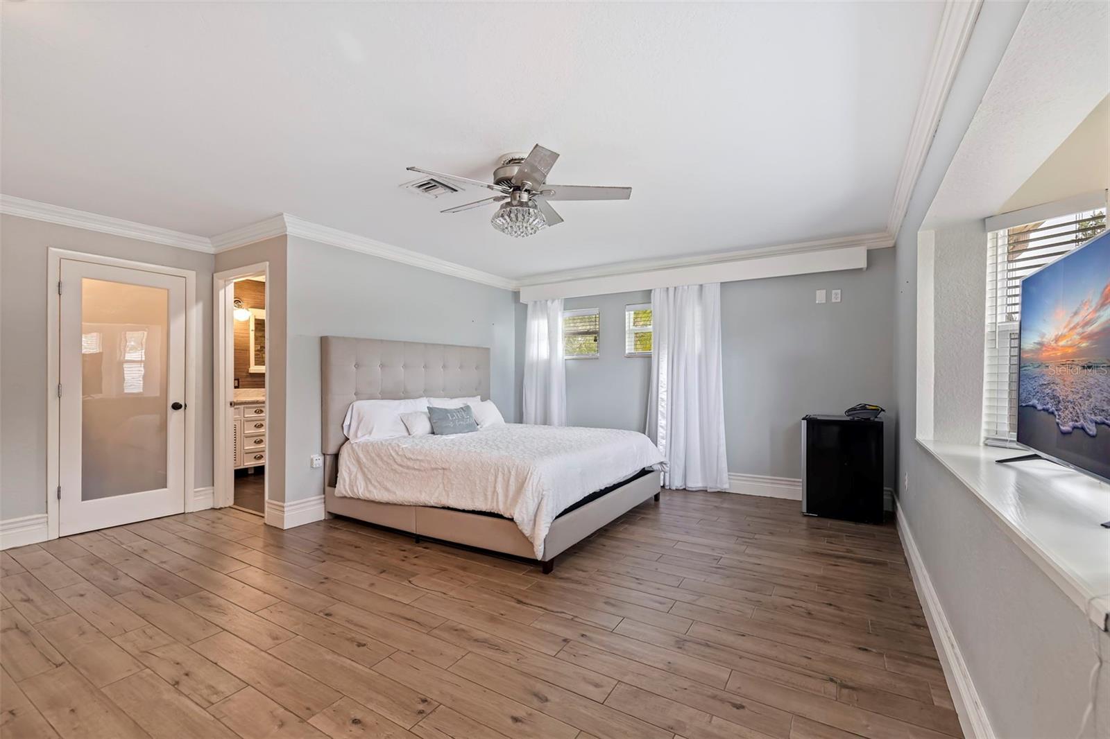 2790 PINELLAS POINT DR S, ST PETERSBURG, FL, 33712