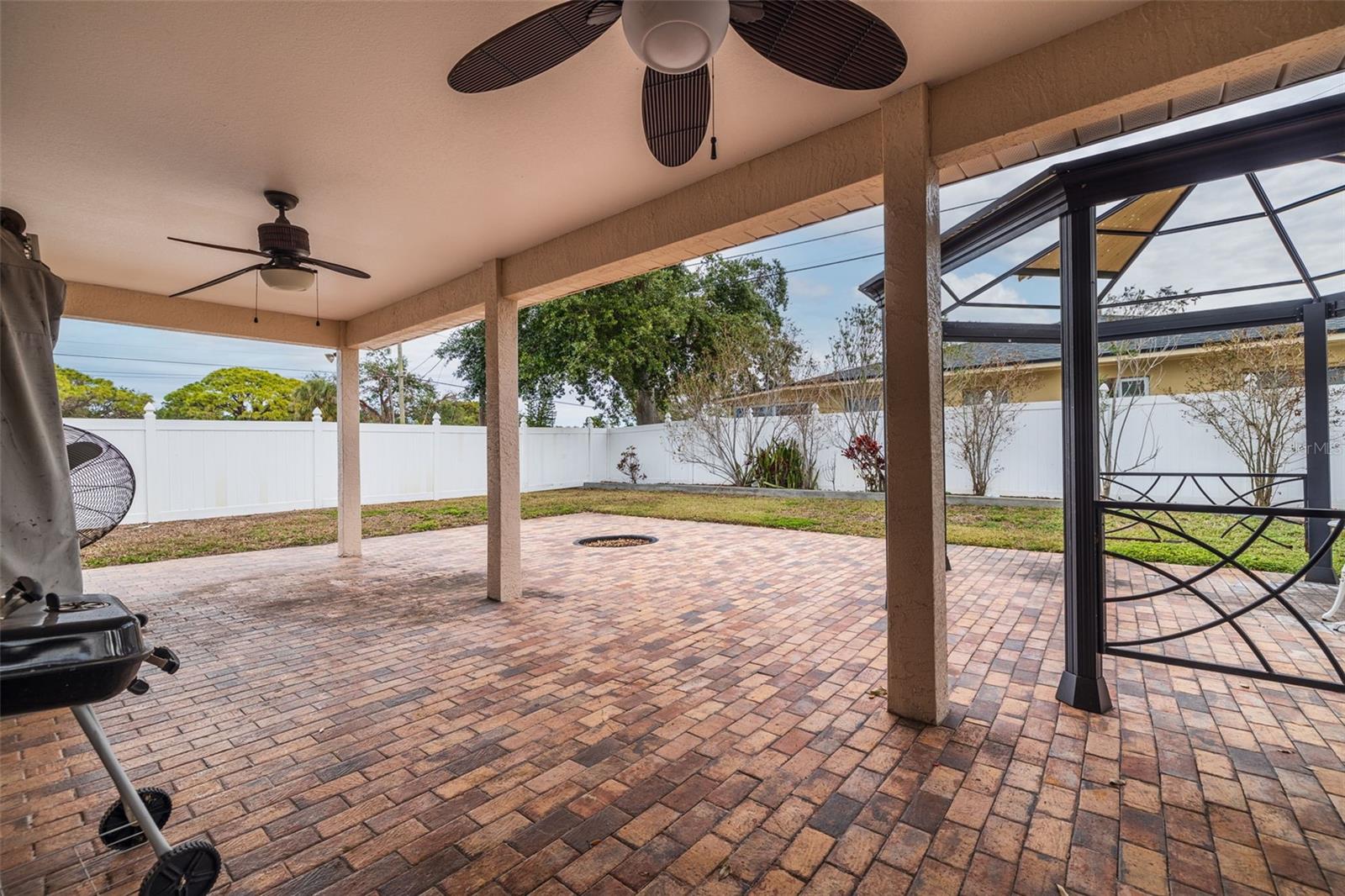2790 PINELLAS POINT DR S, ST PETERSBURG, FL, 33712