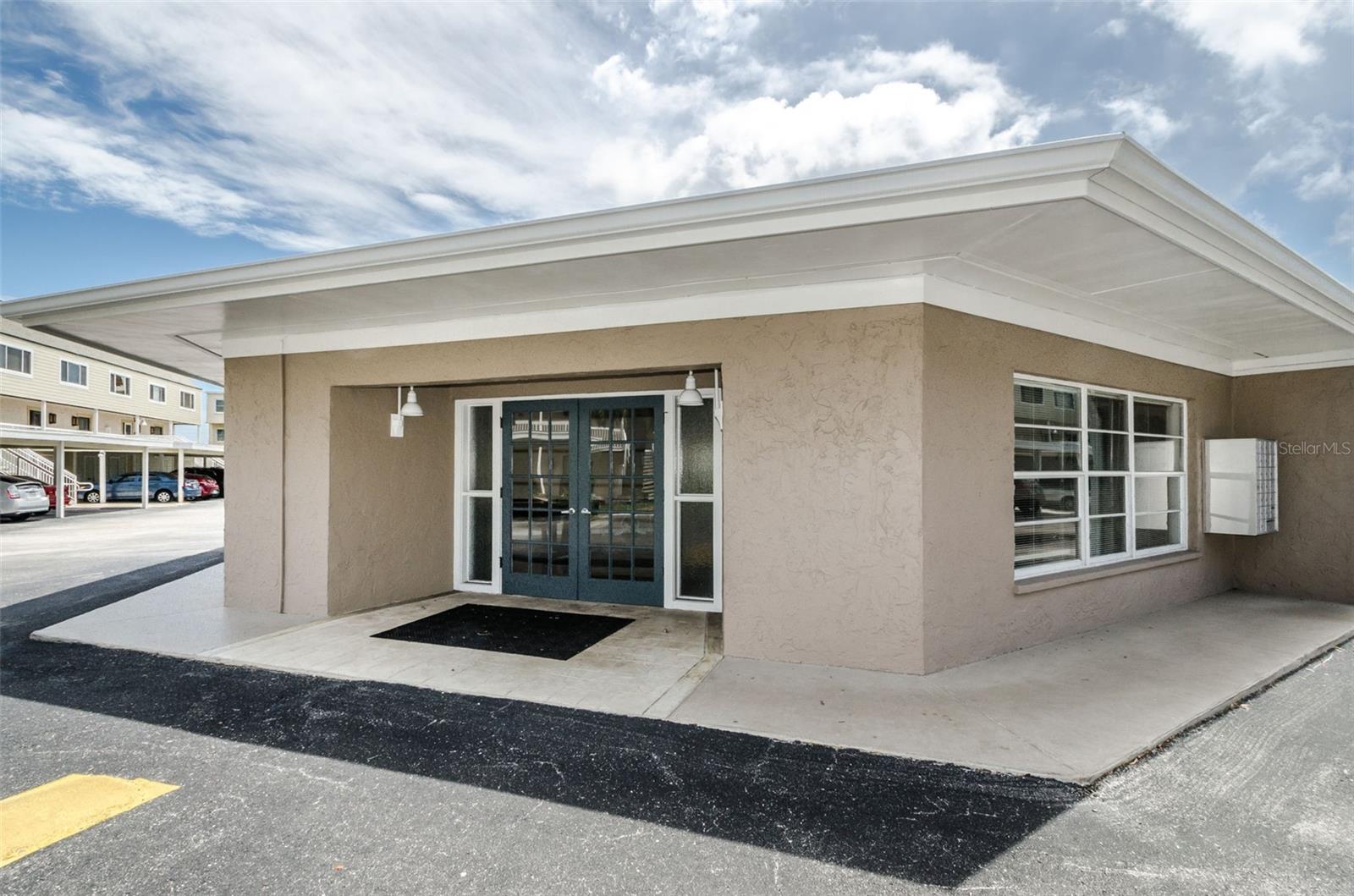 433 S PAULA DR #17, DUNEDIN, FL, 34698