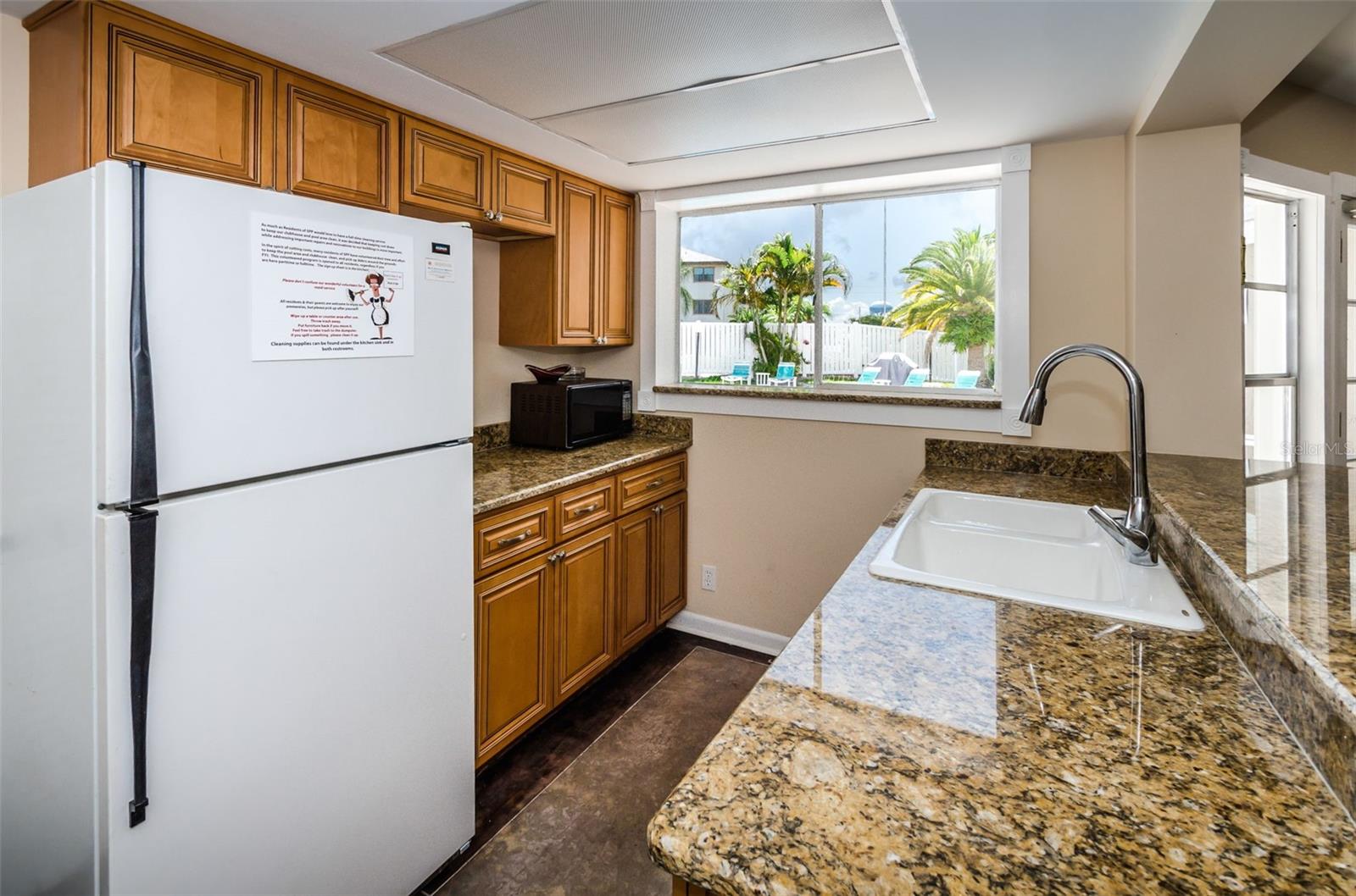 433 S PAULA DR #17, DUNEDIN, FL, 34698
