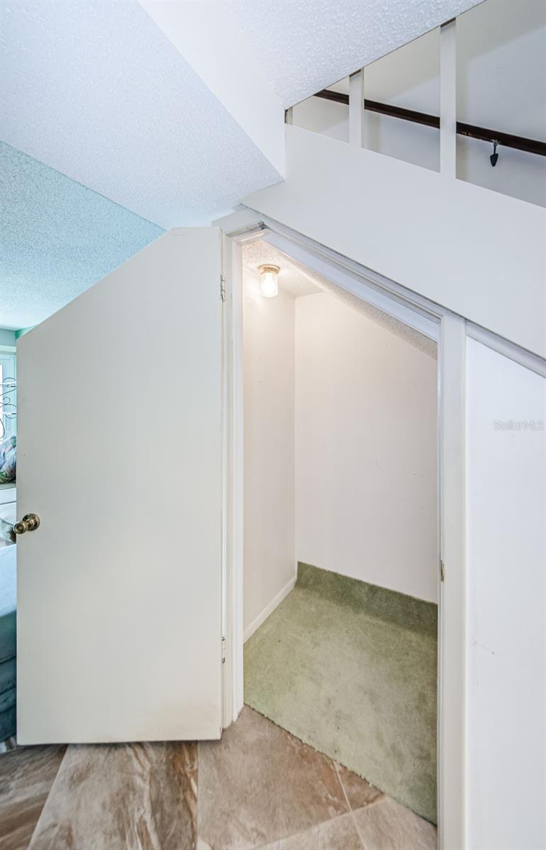 433 S PAULA DR #17, DUNEDIN, FL, 34698