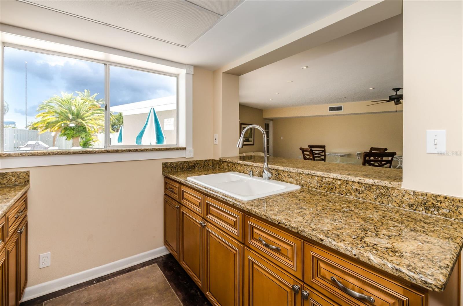 433 S PAULA DR #17, DUNEDIN, FL, 34698